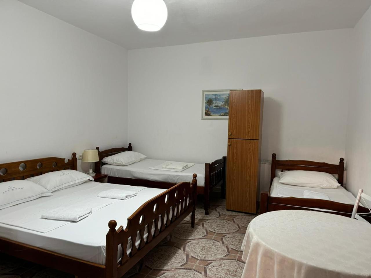 דורס Guesthouse Novi מראה חיצוני תמונה