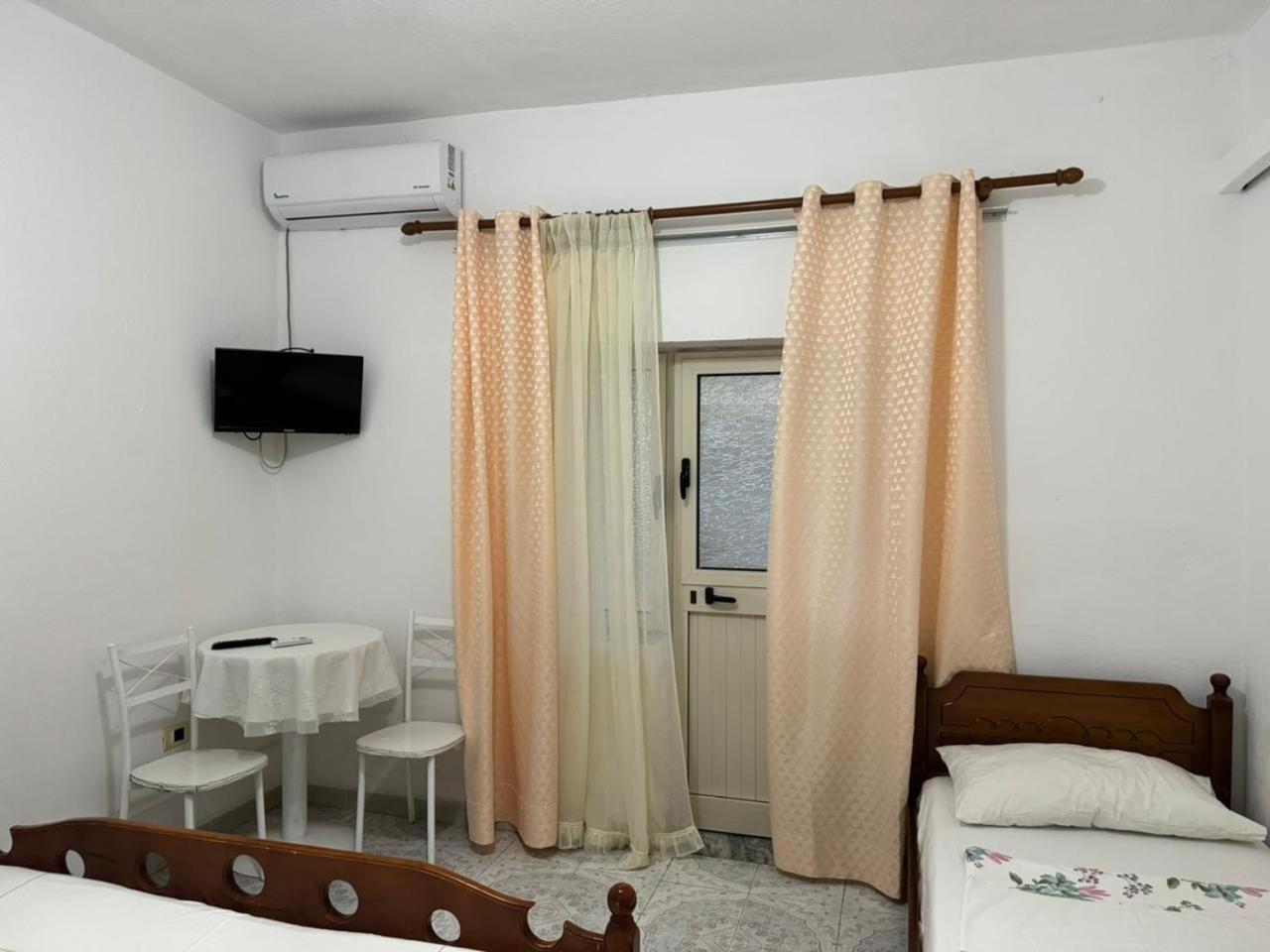 דורס Guesthouse Novi חדר תמונה