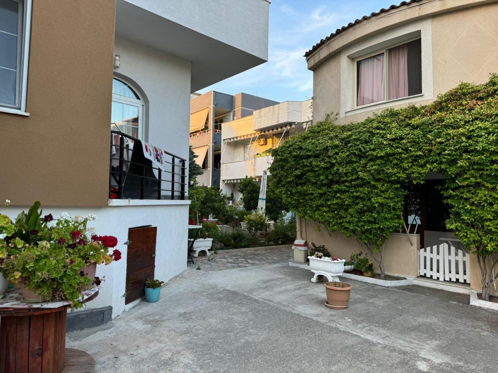 דורס Guesthouse Novi מראה חיצוני תמונה