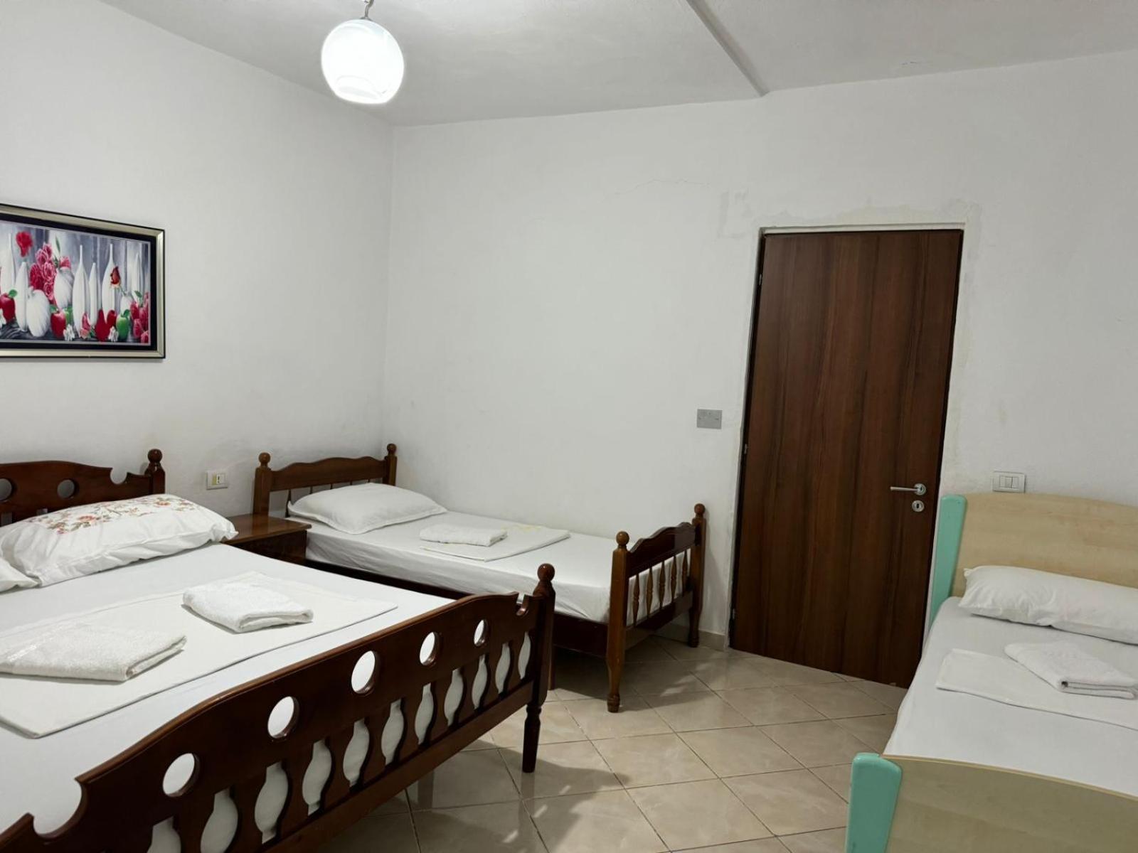 דורס Guesthouse Novi מראה חיצוני תמונה
