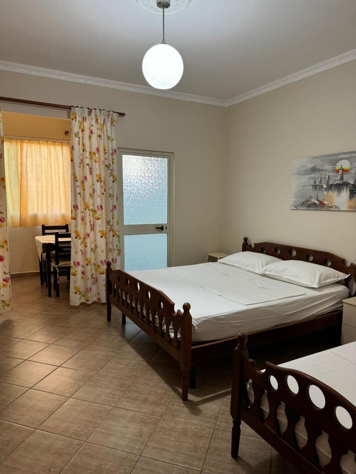דורס Guesthouse Novi מראה חיצוני תמונה