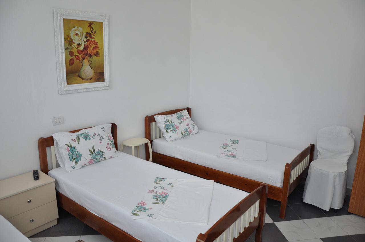 דורס Guesthouse Novi מראה חיצוני תמונה